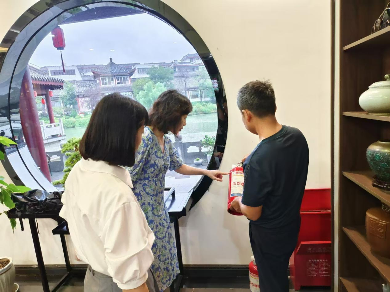 資產(chǎn)運(yùn)營(yíng)公司開(kāi)展中秋、國(guó)慶節(jié)前安全生產(chǎn)大檢查